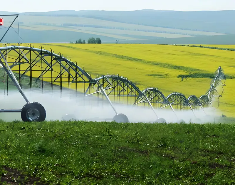 Centre-pivot en laterale move irrigatiesystemen